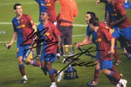 Original signed Samuel Eto ,Xavi Alonso photo