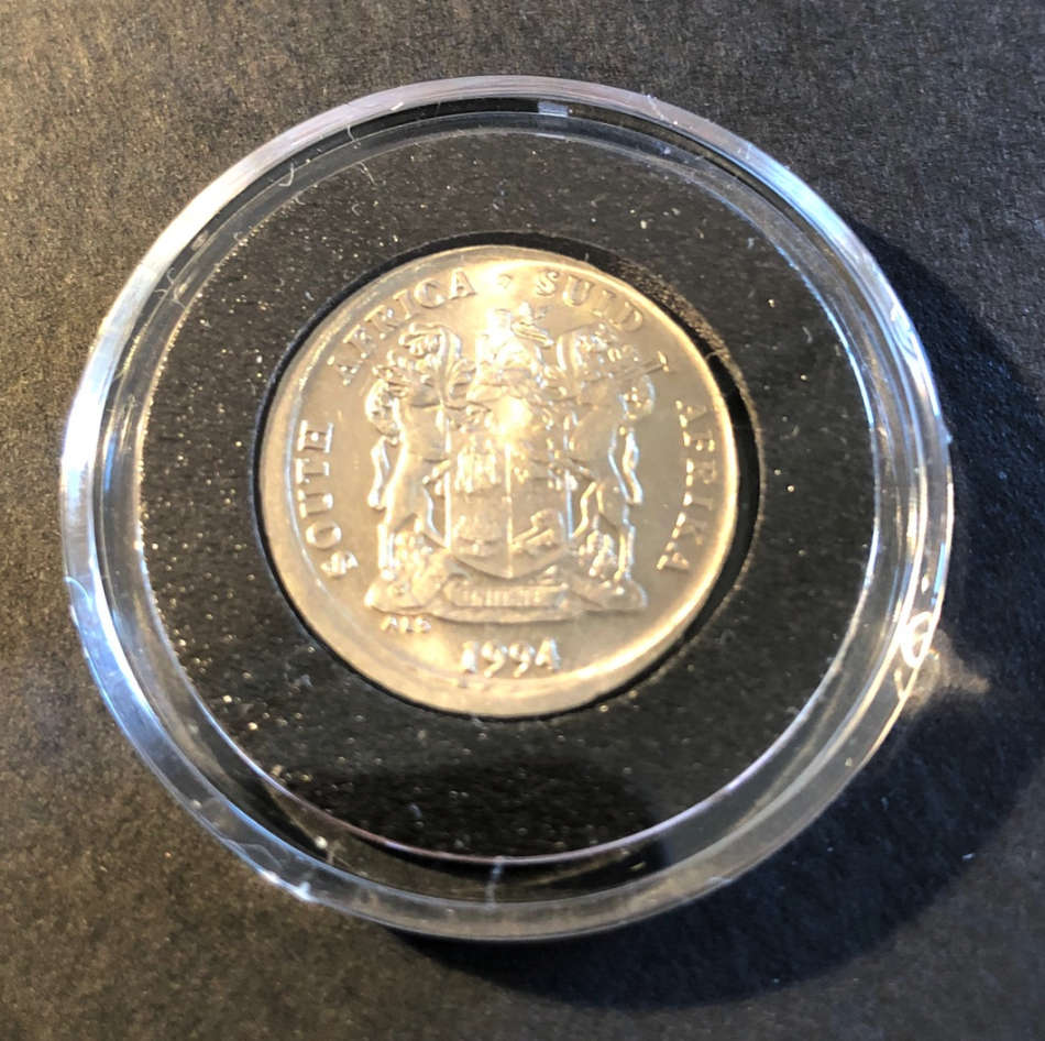 MAJOR MINT ERROR - 5c STRUCK ON WRONG METAL PLANCHET!