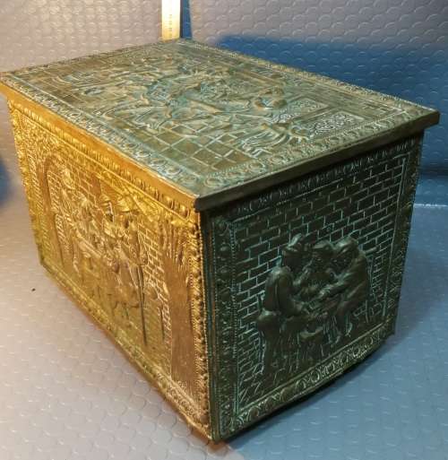 VINTAGE!!! Beautiful Large Hinged Wooden Box with Embossed brass Covering