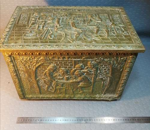 VINTAGE!!! Beautiful Large Hinged Wooden Box with Embossed brass Covering