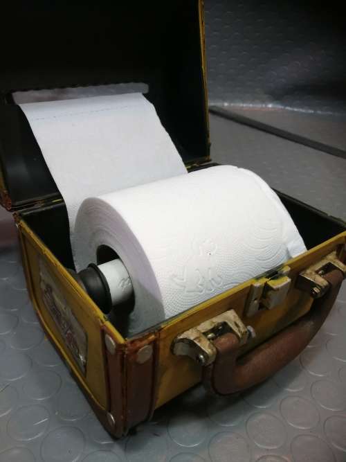 Adorable!! metal tissue box