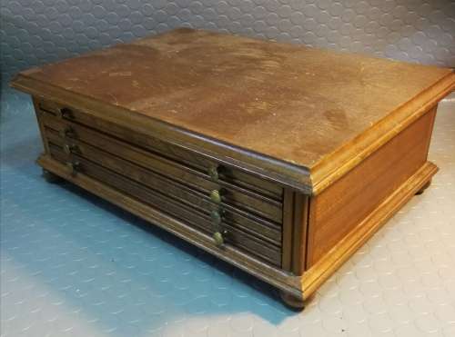 Breathtaking!!! Solid wood coin collectors diplay case (coins not included)