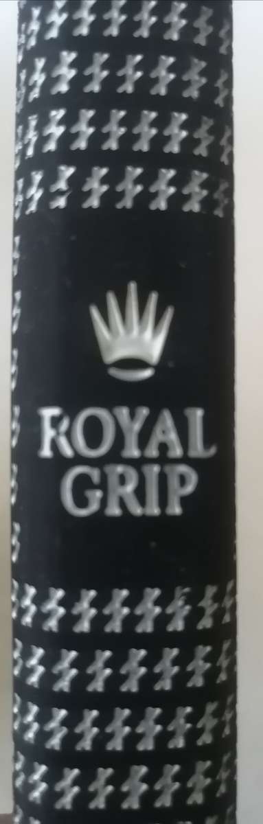 Very large set of lamkin crossline golf grips (New)