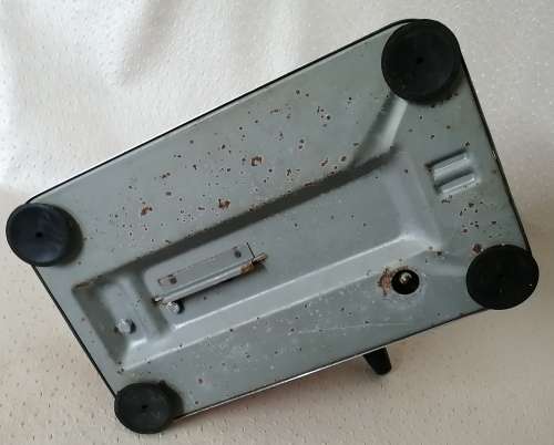 Beautiful vintage Pineware Meat/bread slicer