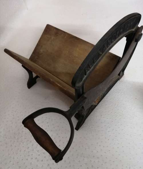 RARE!! ANTIQUE c1900 ALEXANDERWERK CAST IRON BREAD / BILTONG SLICER IN FANTASTIC CONDITION!