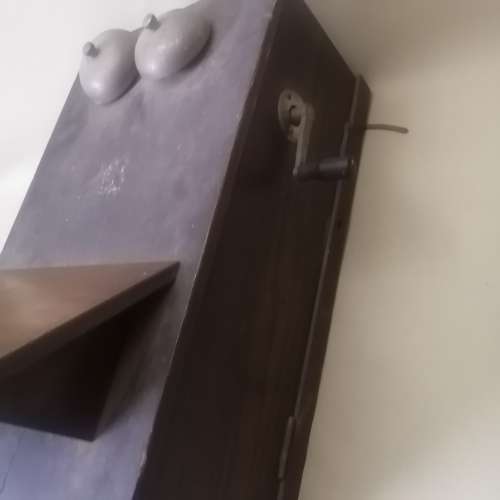 AWESOME ANTIQUE SOLID and HEAVY oak wall telephone (COMPLETE)