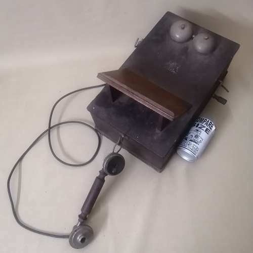 AWESOME ANTIQUE SOLID and HEAVY oak wall telephone (COMPLETE)
