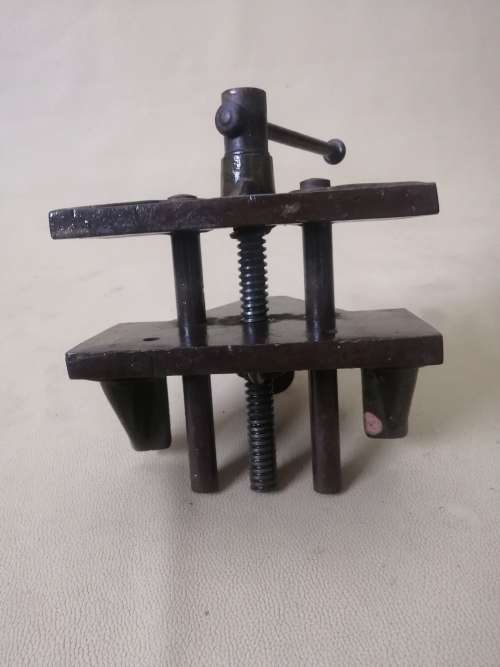 Vintage KEEN Carpenters Bench Vice (Working Condition)
