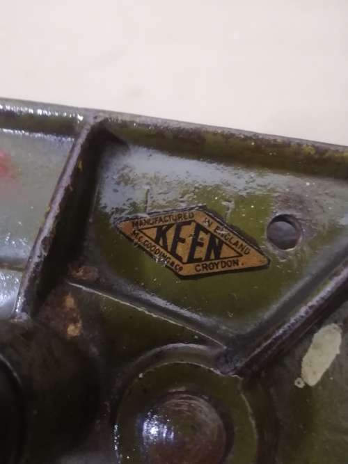 Vintage KEEN Carpenters Bench Vice (Working Condition)