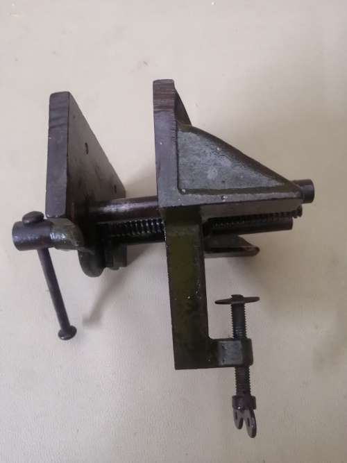 Vintage KEEN Carpenters Bench Vice (Working Condition)