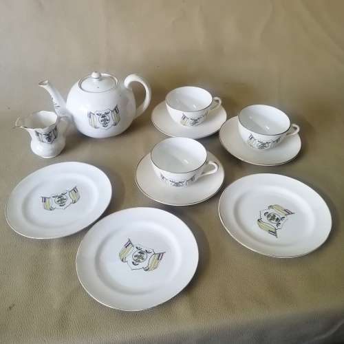 Antique Florentine China With The Coat of Arms of The Orange Free State