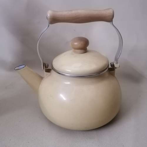 ENAMEL SEDGWICKS THE ORIGINAL OLD BROWN SHERRY CREAM TEAPOT (Like New)