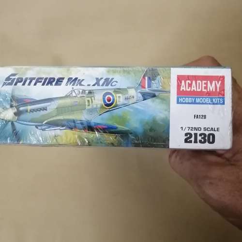 Spitfire MK XIV Building Model (New in box)