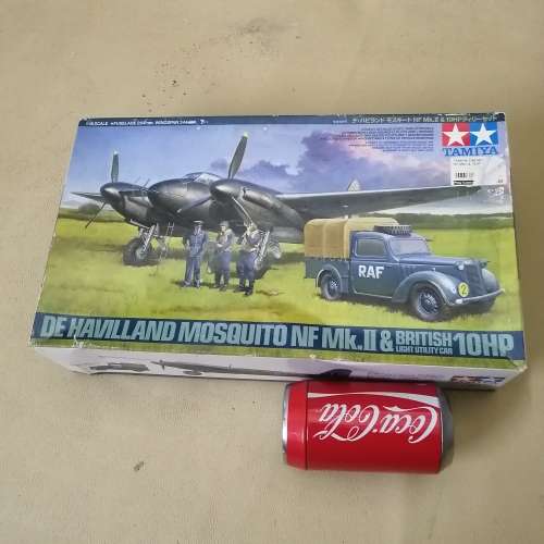 DE Havilland Mosquito NF II and British Light Utility Car building model (new in box)