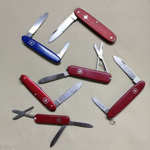 HUGE COLLECTION OF VICTORINOX SWISS ARMY KNIVES