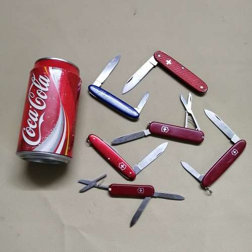 HUGE COLLECTION OF VICTORINOX SWISS ARMY KNIVES