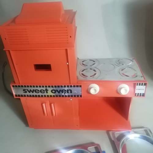 Vintage Easy Bake Sweet Oven from Titantoy (Brand New in Box)