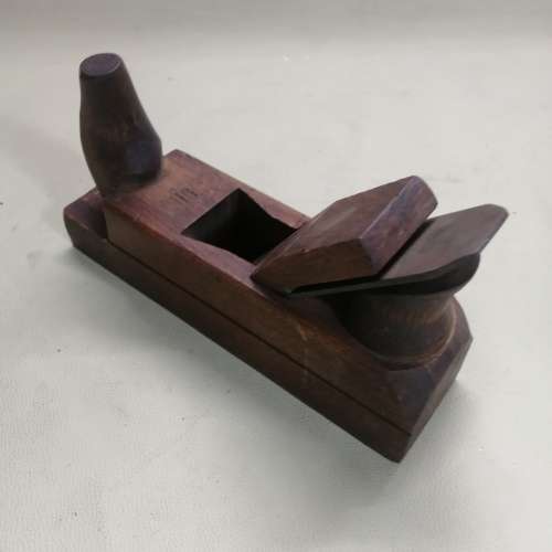 COLLECTORS ANTIQUE WOOD PLANE - MADE IN SWEDEN