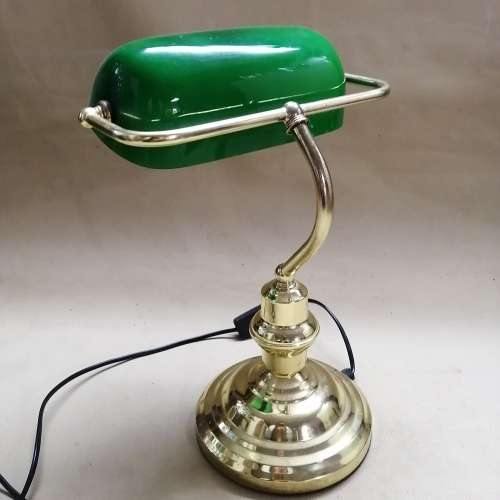 STUNNING VINTAGE BANKERS LAMP (VERY GOOD CONDITION)