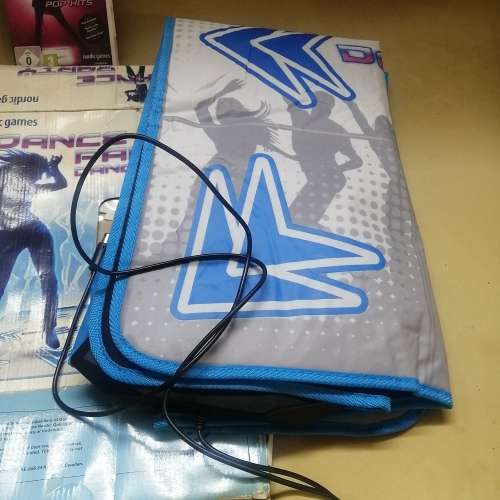 WII DANCE PARTY MAT + GAME. 100% COMPLETE TESTED WORKING
