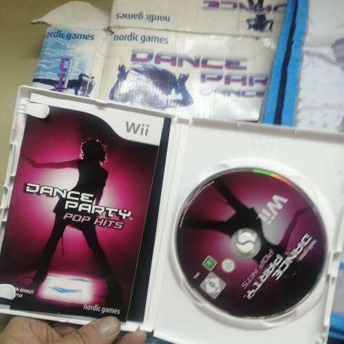 WII DANCE PARTY MAT + GAME. 100% COMPLETE TESTED WORKING