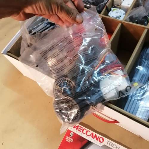 GIGANTIC 1220 MM MECCANO MECCANOID G15 KS PERSONAL ROBOT