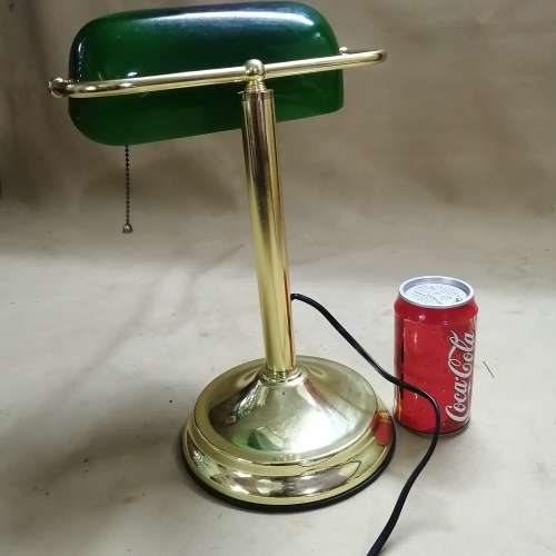 AWESOME ORIGINAL VINTAGE BANKERS LAMP WITH RIPCORD SWITCH