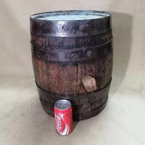 STUNNING WINE BARREL 430MM HIGH (PERFECT TO USE AS SIDE TABLE)