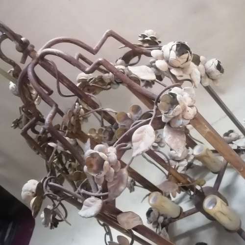 EXQUISITE VINTAGE METAL FLOWER CHANDELIER