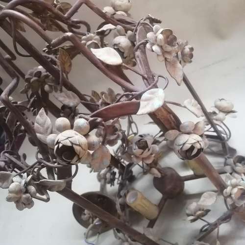 EXQUISITE VINTAGE METAL FLOWER CHANDELIER