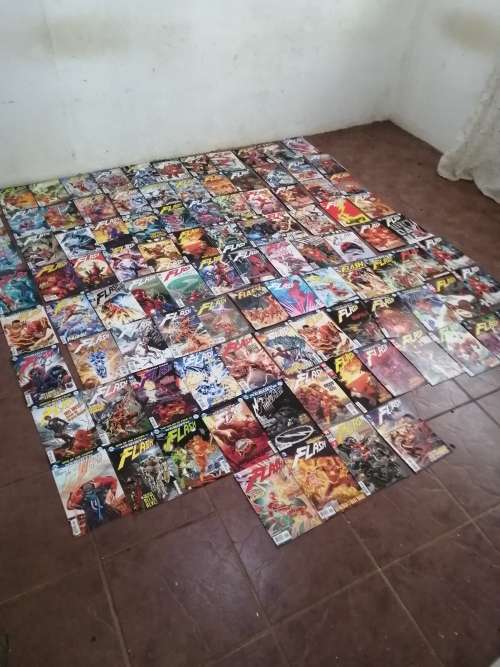 ABSOLUTELY MASSIVE THE FLASH COMIC BOOK COLLECTION - 101 BOOKS