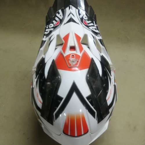 MINT CONDITION AIROH AVIATOR 2.1 CARBON KEVLAR HELMET SIZE L