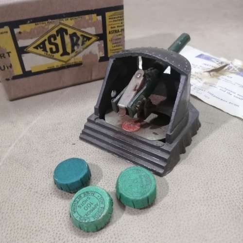 RARE 1930`s VINTAGE ASTRA PHAROS FORT GUN DIECAST MILITARY ARMY MODEL