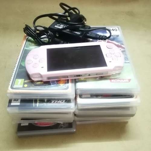 MASSIVE SONY PSP AND GAMES BUNDLE - VERY GOOD COMPLETE WORKING CONDITION
