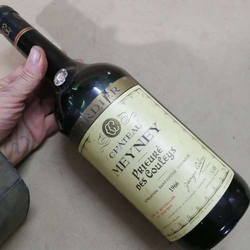 EXQUISITE CHATEAU MEYNEY PRIEURE DES COULEYS 1966 WINE - LEVEL INTO NECK 1,5L
