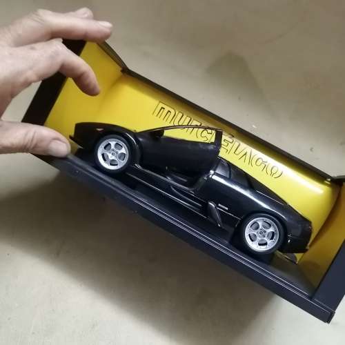 LAMBORGHINI MURCIELAGO 1:18 DIE CAST - GATE