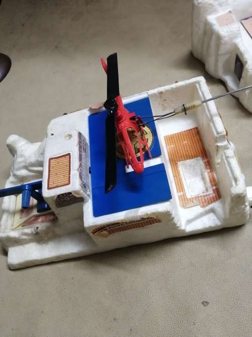 RARE VINTAGE 1974 MATTEL VERTIBIRD POLAR ADVENTURE HELICOPTER PLAYSET - COMPLETE WORKING