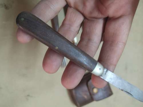 VINTAGE HANDMADE FOLDING UTENSILS AND CUP IN A LEATHER POUCH