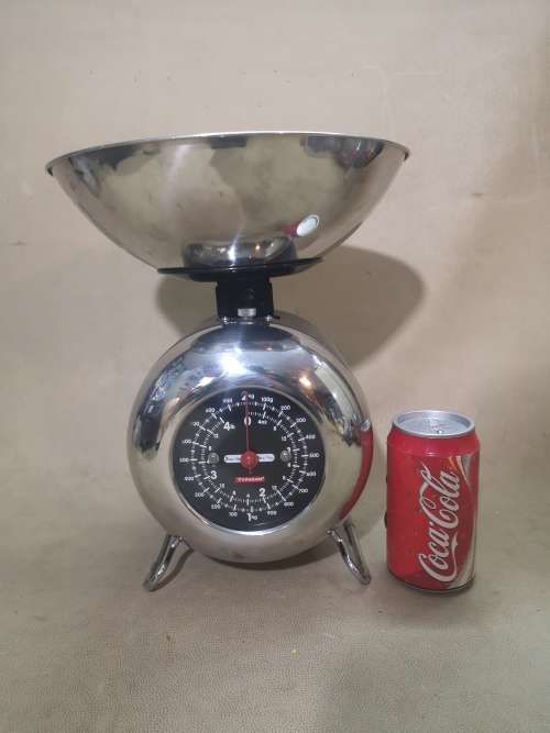 MAGNIFICENT VINTAGE TYPHOON STAINLESS STEEL KITCHEN SCALE - VERY GOOD CONDITION