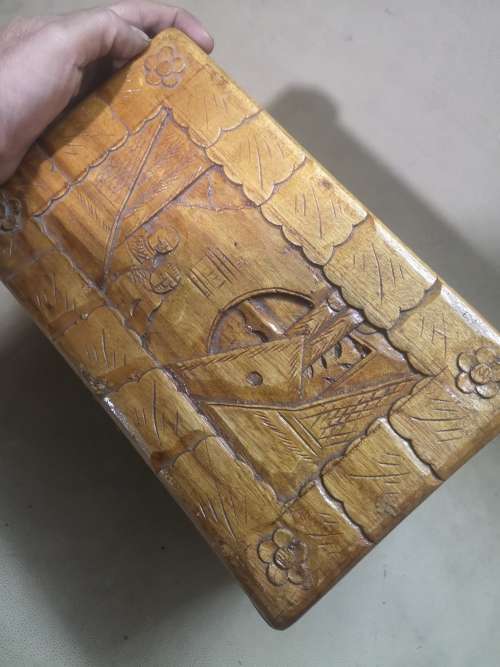 BEAUTIFUL BIG CARVED WOODEN CHEST JEWELRY BOX