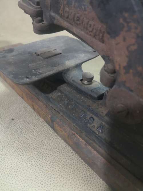 VINTAGE CAST IRON ACME STAPLER