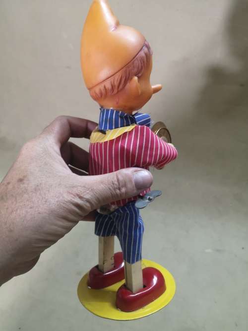 VERY RARE 1950`S CIRCA PINOCCHIO METAL WIND-UP TOY - 100% WORKING