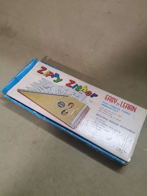 VINTAGE JAPANESE ZIPPY ZITHER CHARM HARP - COMPLETE LIKE NEW IN BOX