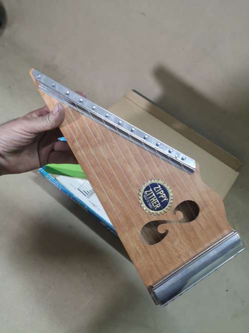 VINTAGE JAPANESE ZIPPY ZITHER CHARM HARP - COMPLETE LIKE NEW IN BOX