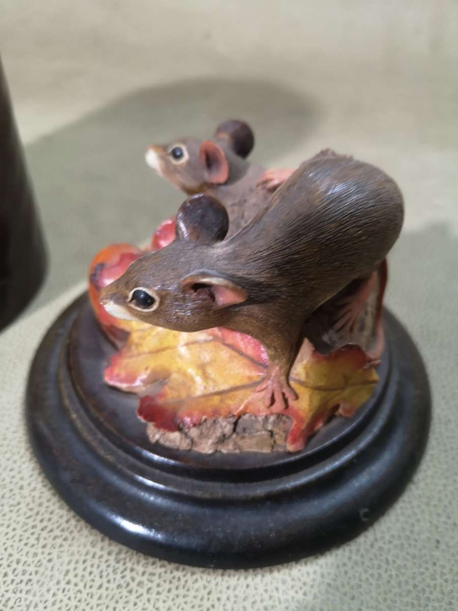 Country Collection of Knysna `Mice On Wildbrambles` Ornament - Limited Edition No: 1325/5000