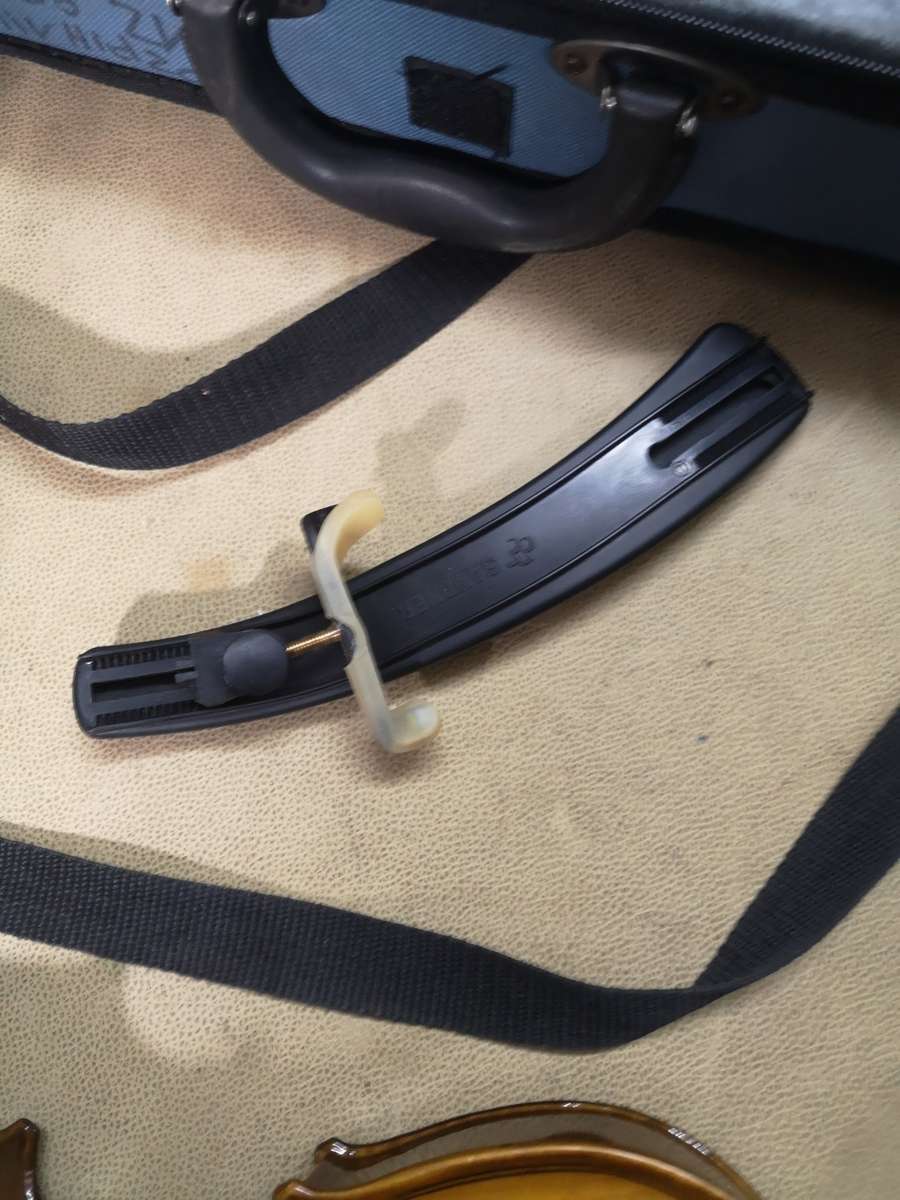 Complete Stentor Student 1 Violin 1/2 Size