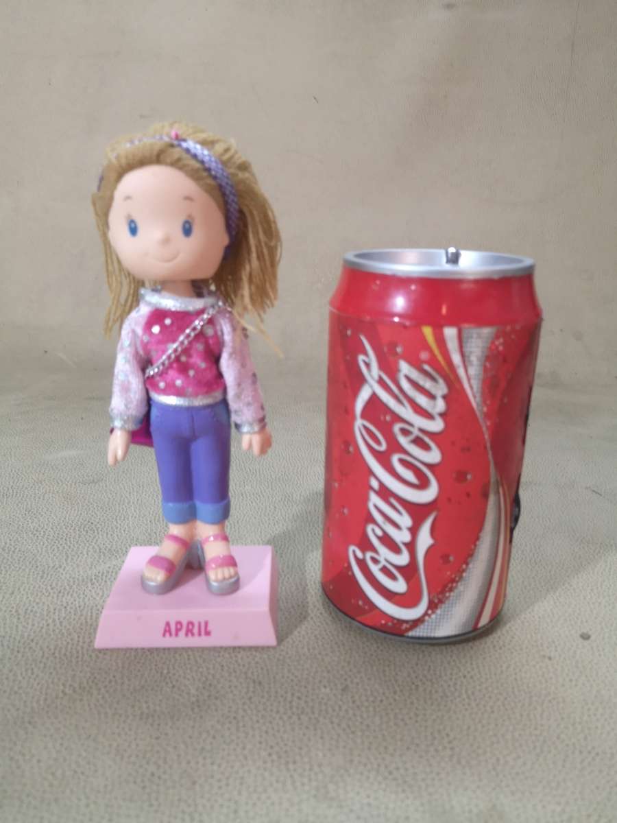 ORIGINAL VINTAGE RUSS BOBBLE HEAD CHICK