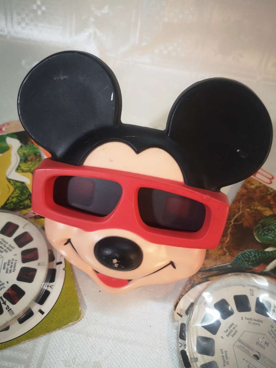 VINTAGE DISNEY MICKEY MOUSE VIEW MASTER WITH COMPLETE ORIGINAL REEL SETS