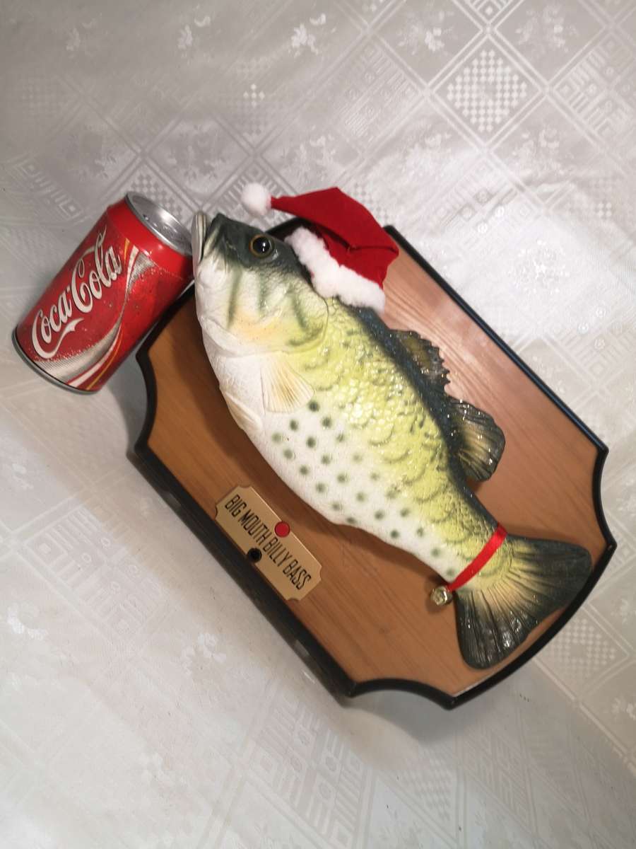 VINTAGE GEMMY BIG MOUTH BILLY BASS CHRISTMAS MOTION CONTROLLED SINGING FISH (LIKE NEW)