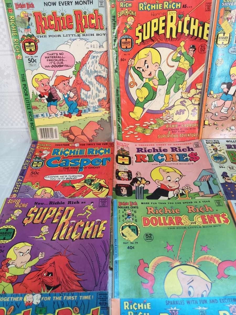 HUGE COLLECTION OF VINTAGE RICHIE RICH COMIC BOOKS
